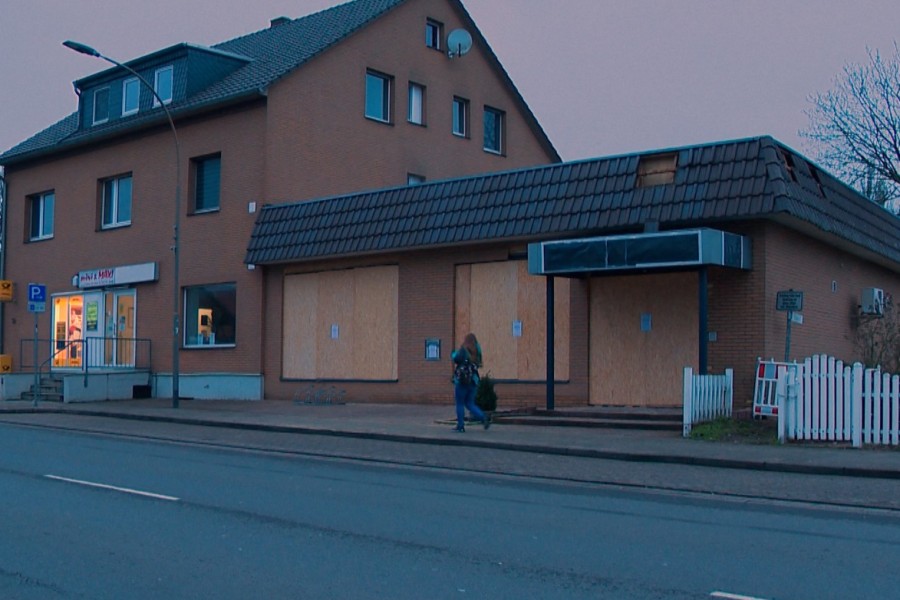 Die betroffene Volksbank-Filiale in Vöhrum. 