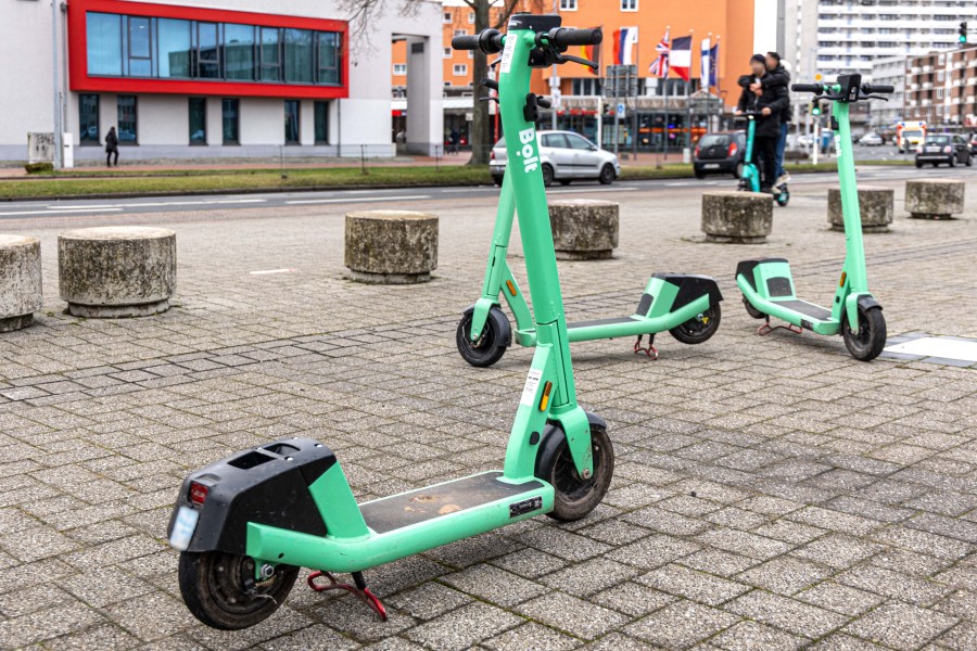 Neu im Stadtbild Salzgitters: Die E-Scooter von Bolt.