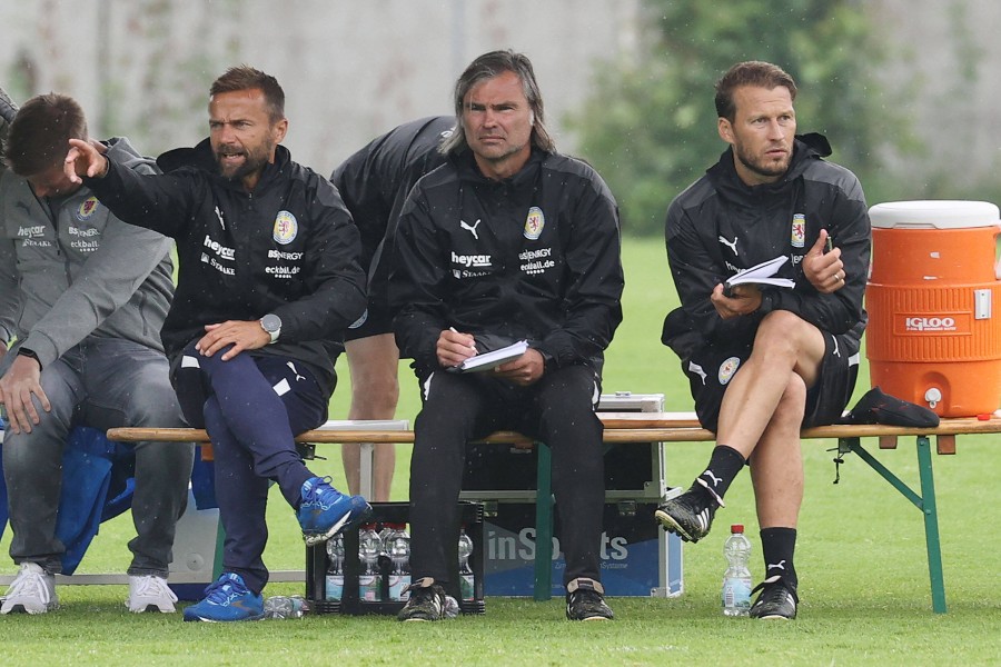 Marc Pfitzner (r.) ist jetzt Co-Trainer bei der Eintracht.