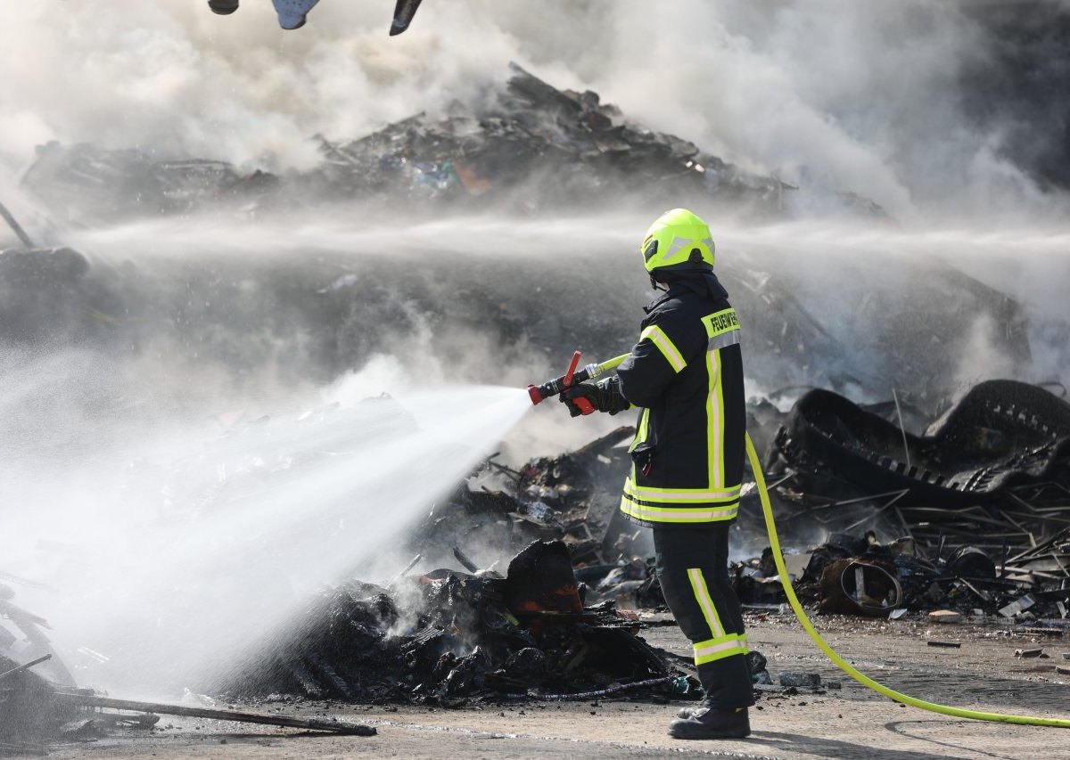 Feuerwehr Brand Salzgitter.JPG