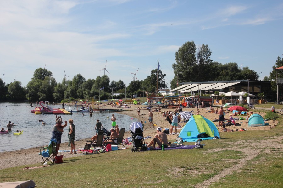 Salzgitter: Wo viel entspannt und genossen wird, wird leider auch viel Müll fallen gelassen. So auch am Salzgittersee. (Archivbild)