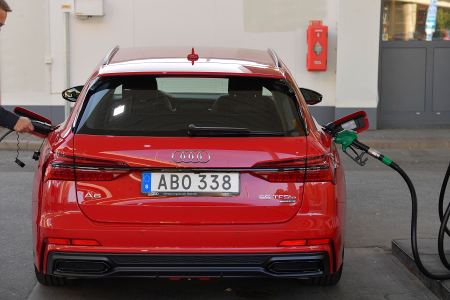 Die VW-Tochter Audi geht einen drastischen Schritt: Bestellstopp für die Hybridmodelle. (Archivbild)