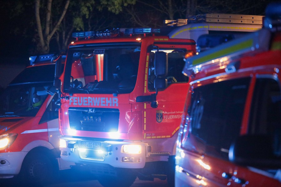 Bei dem Unfall in Wolfsburg wurden drei Personen verletzt, darunter zwei Kinder. (Symbolbild)