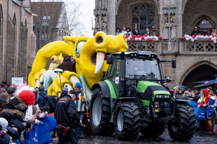 Es ist DAS Narrenfest in Norddeutschland schlechthin. Doch auch dieses Jahr sagt Braunschweig seinen Karnevalsumzug wieder ab. (Archivbild)