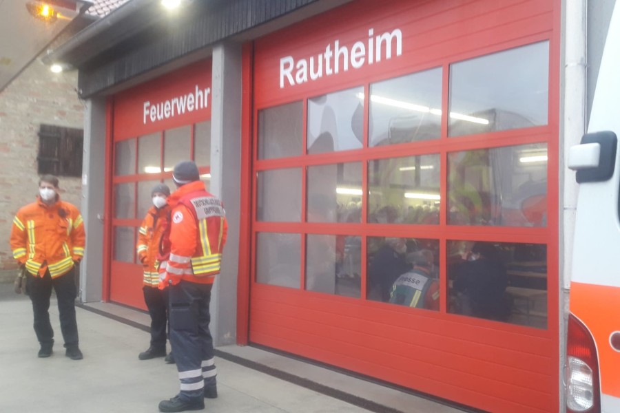 Während der Entschärfung wurden acht Menschen im Feuerwehrgerätehaus in Rautheim betreut. 