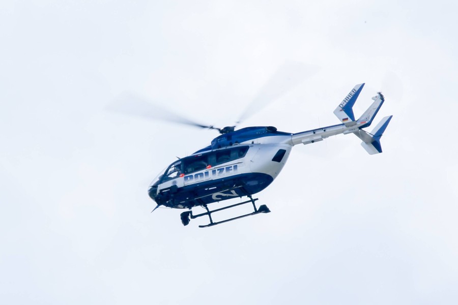 In Braunschweig suchte die Polizei am Dienstag nach einer vermissten Frau mit einem Hubschrauber. (Symbolbild)