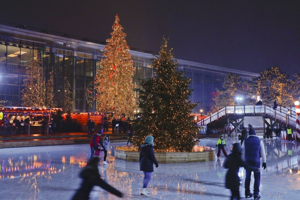 Autostadt Wolfsburg Weihnachtsmarkt.jpg