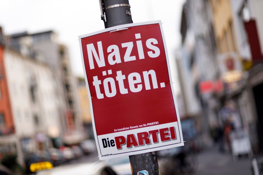 Braunschweig: „Die Partei“ sorgt mit ihren Wahl-Plakaten für Provokationen, wie hier bei der NRW-Kommunalwahl. 