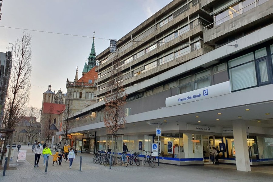 Der Rathaus-Neubau in Braunschweig wirkt etwas trist. Doch er könnte sich schon bald optisch verändern.
