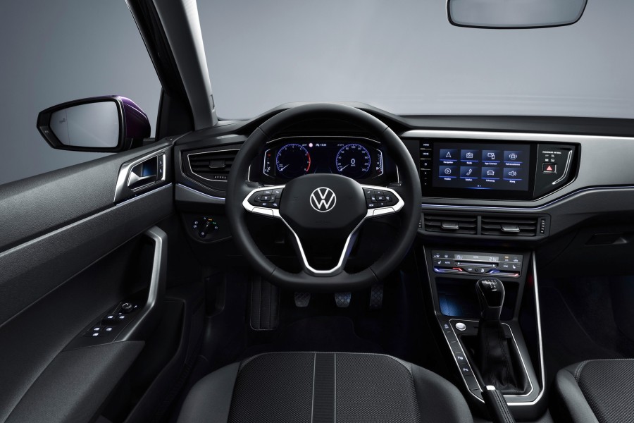 VW: Das Cockpit kann über das Multifunktionslenkrad gesteuert werden. 