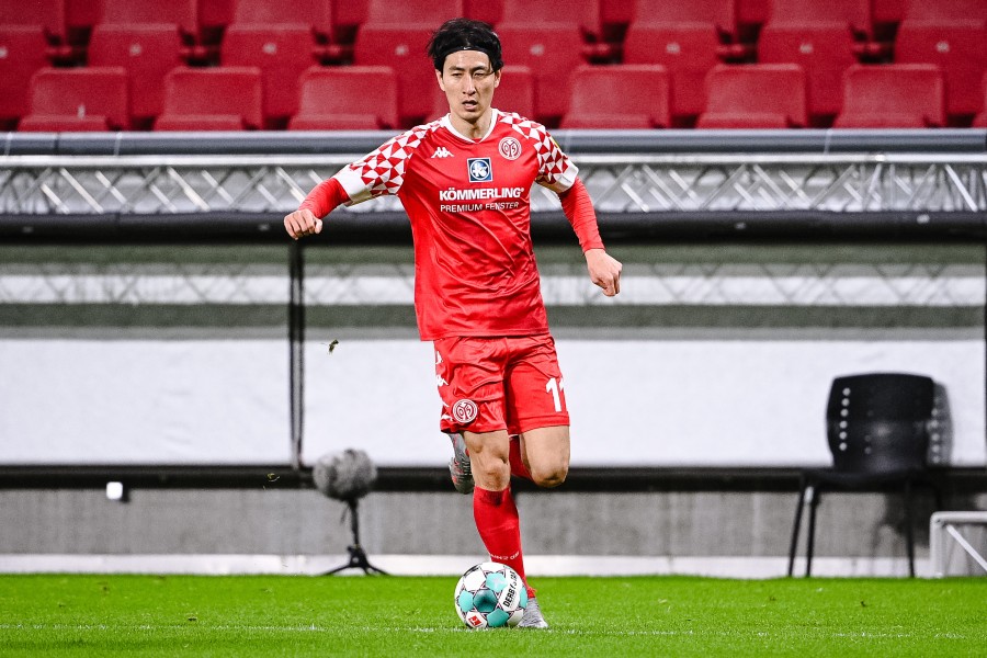 Dong Won Ji soll künftig für Braunschweig auf Torejagd gehen.