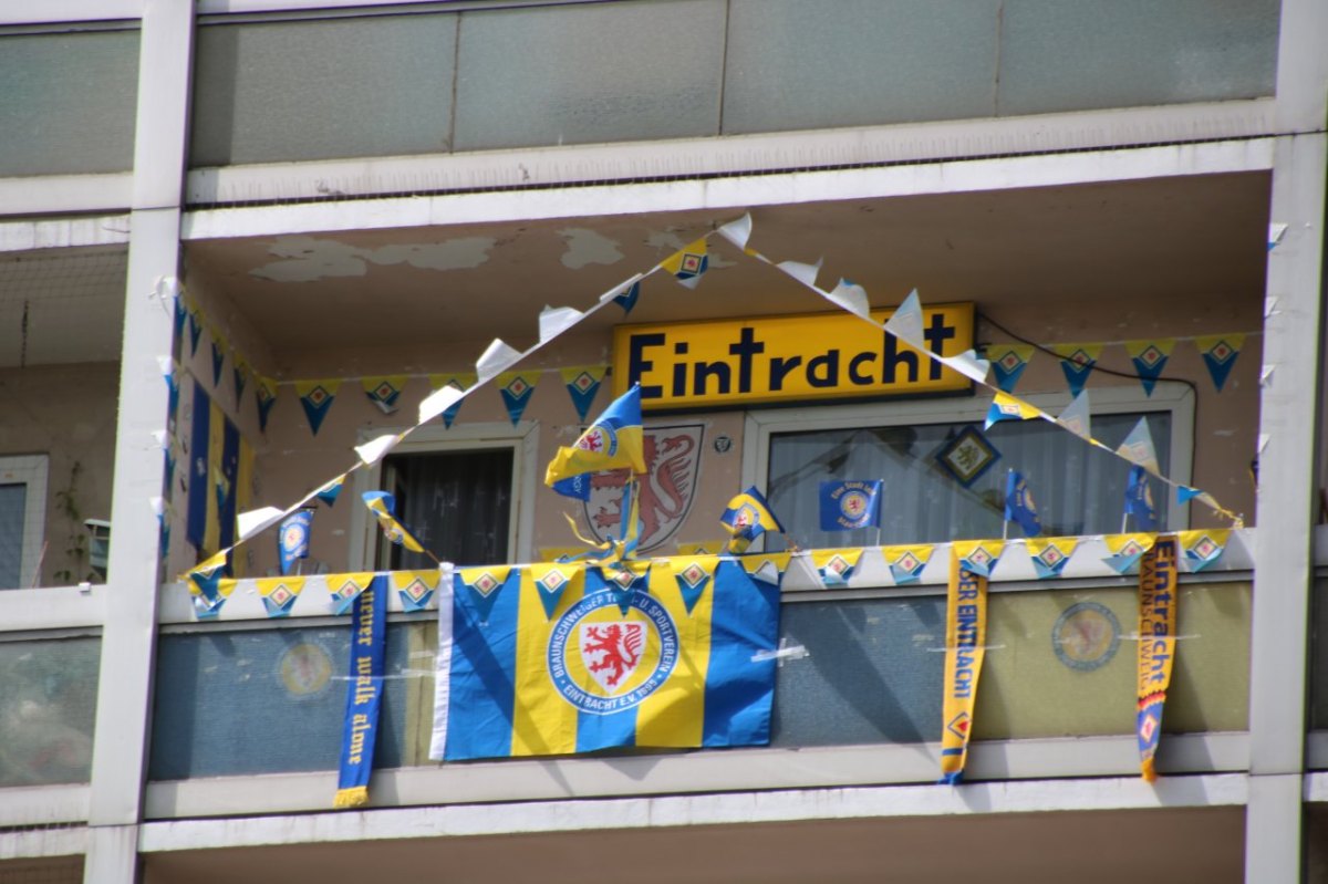 Fan Balkon, Hamburger Straße, Eintracht