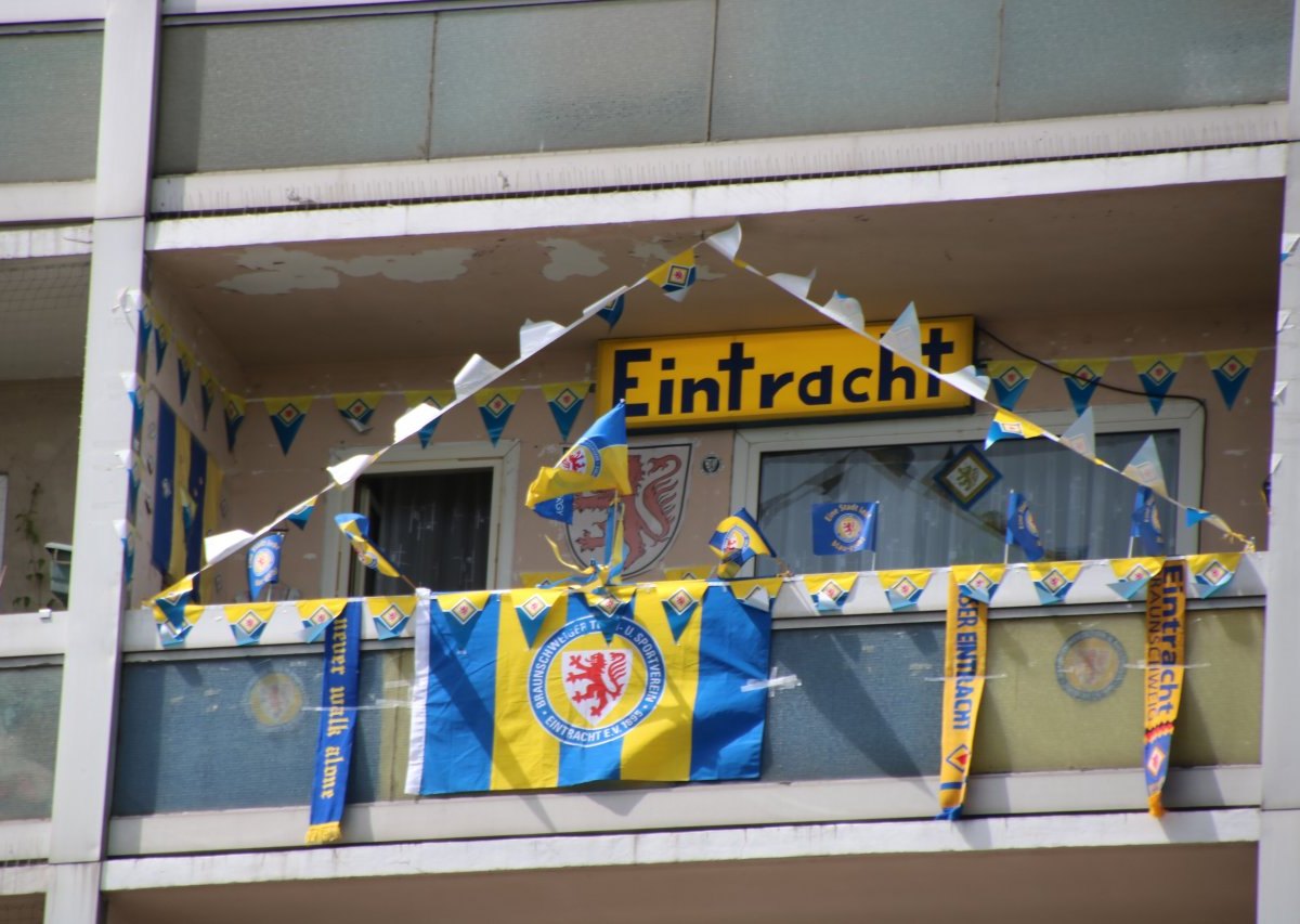 Fan Balkon, Hamburger Straße, Eintracht