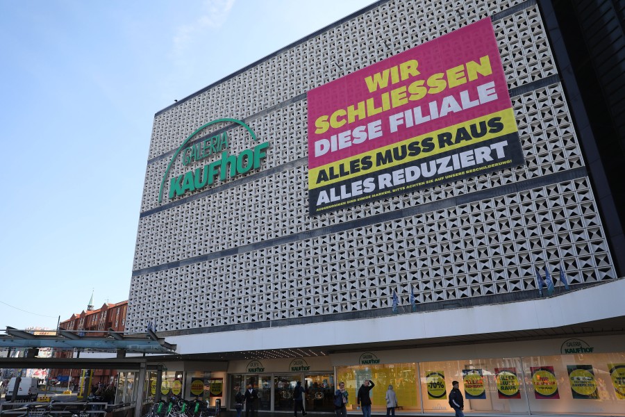 2020 wurde eine Galeria Karstadt Kaufhof-Filiale am Bohlweg in Braunschweig geschlossen. 