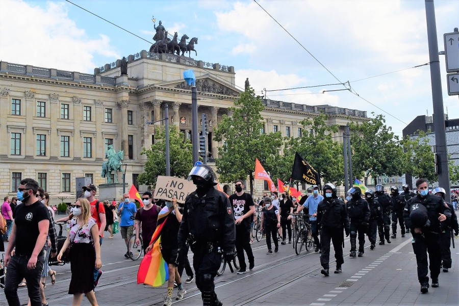 Ein breiter Gegenprotest bot dem Nazi-Aufmarsch Paroli.