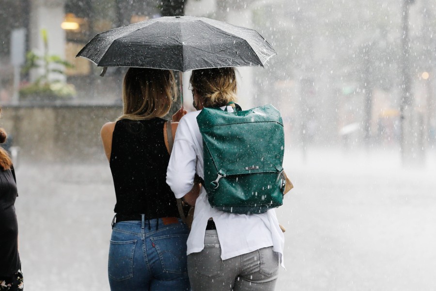 Das Wetter in Niedersachsen geht in der neuen Woche nicht so schön weiter, wie es am Wochenende angefangen hat. (Symbolbild) 