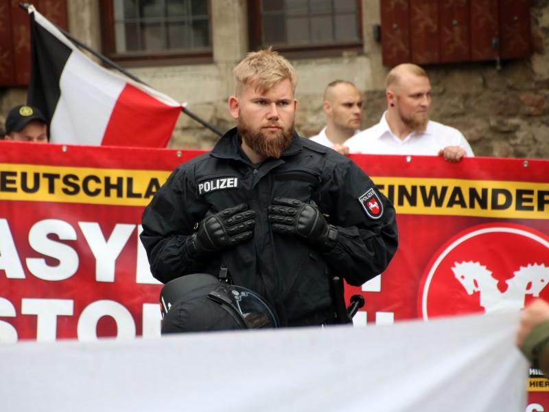 Demonstrations- und Meinungsfreiheit gilt auch für jene, die Freiheit abschaffen wollen: Deshalb musste die Polizei die NPD-Kundgebung schützen.