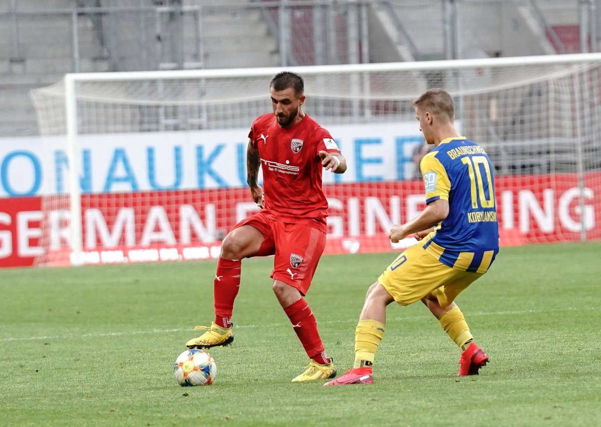 Robin Krauße  Ingolstadt Eintracht Braunschweig