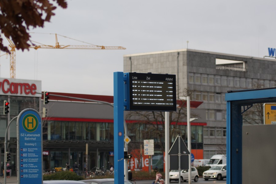 Einige Bushaltestellen in Salzgitter sollen mit einem dynamischen Anzeigensystem ausgestattet werden. 