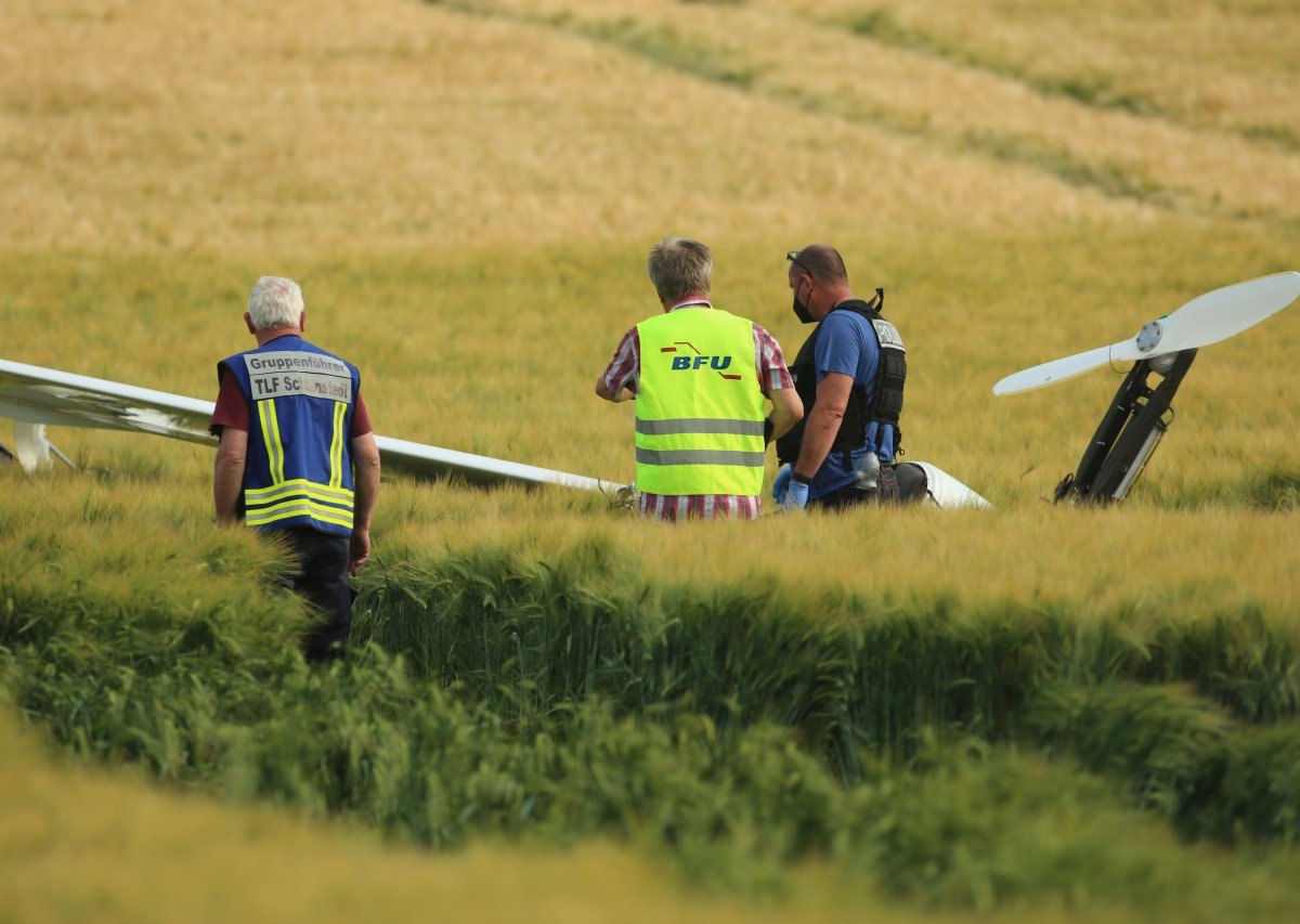 Schlanstedt Harz Flugzeug abgestürzt Pilot tot
