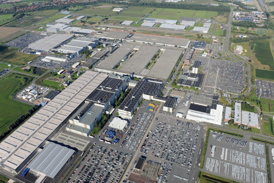 Luftaufnahme des VW-Werks in Emden in Niedersachsen.