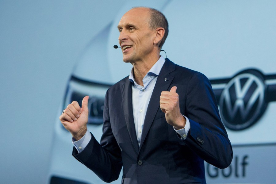 VW-Markenchef Ralf Brandstätter kündigt die neue Konzern-Strategie an. 