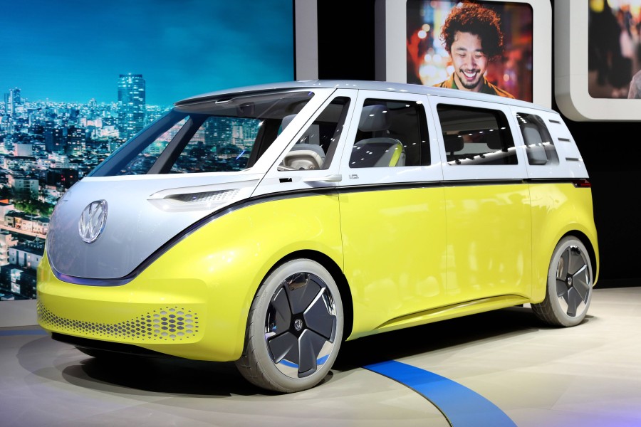  Der VW ID.Buzz bei seiner Vorstellung 2017. Ende 2022 soll er bestellbar sein. (Archivbild)