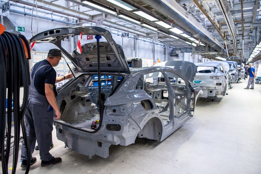 Bei VW im Stammwerk werden Mitarbeiter bald wieder in Kurzarbeit geschickt. (Archivbild)
