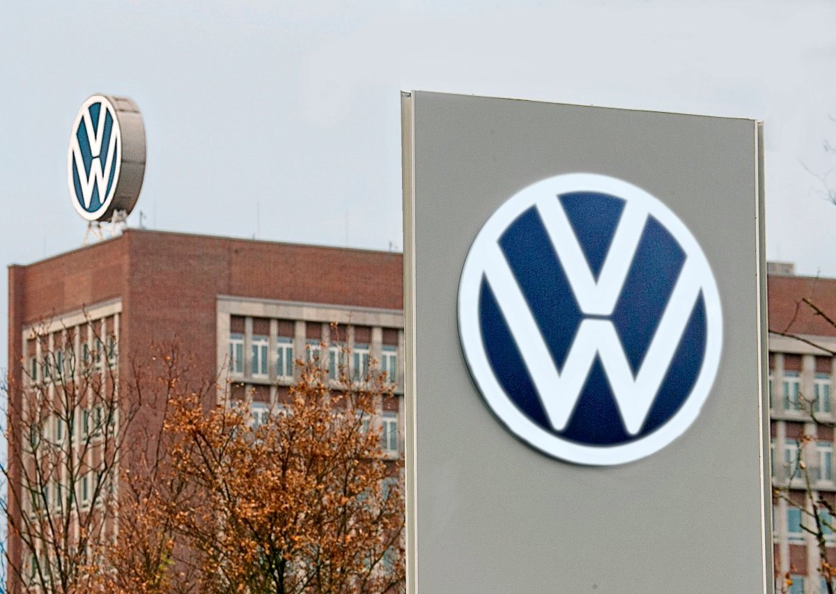 VW Stammwerk neues Logo.jpg