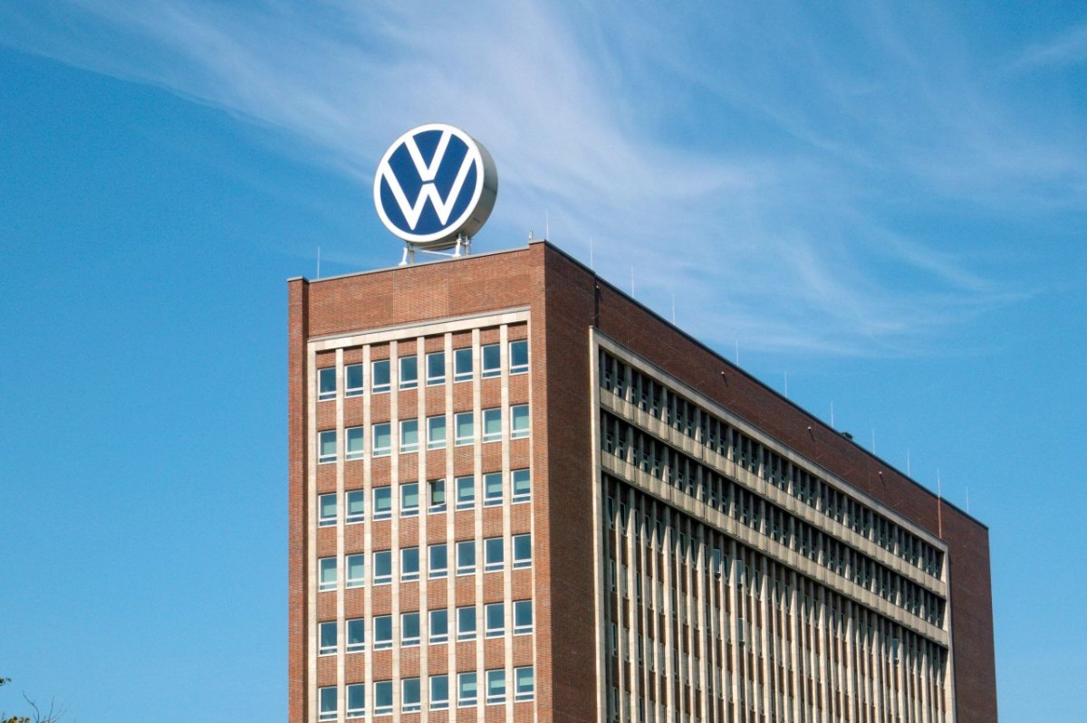 VW Volkswagen Wolfsburg.jpg