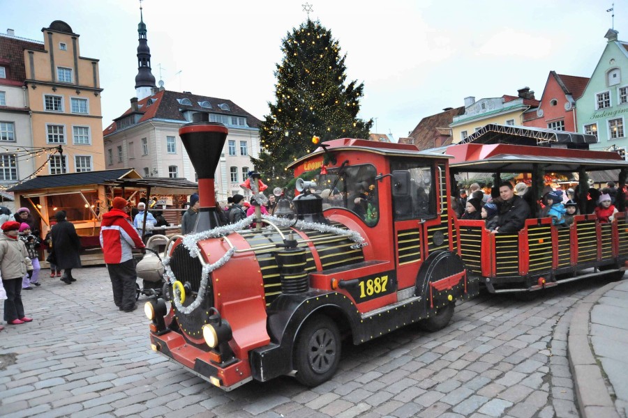 Ein „WeihnachtsMarktExpress“ im Harz soll die Besucher am 26. November bespaßen. (Symbolbild)