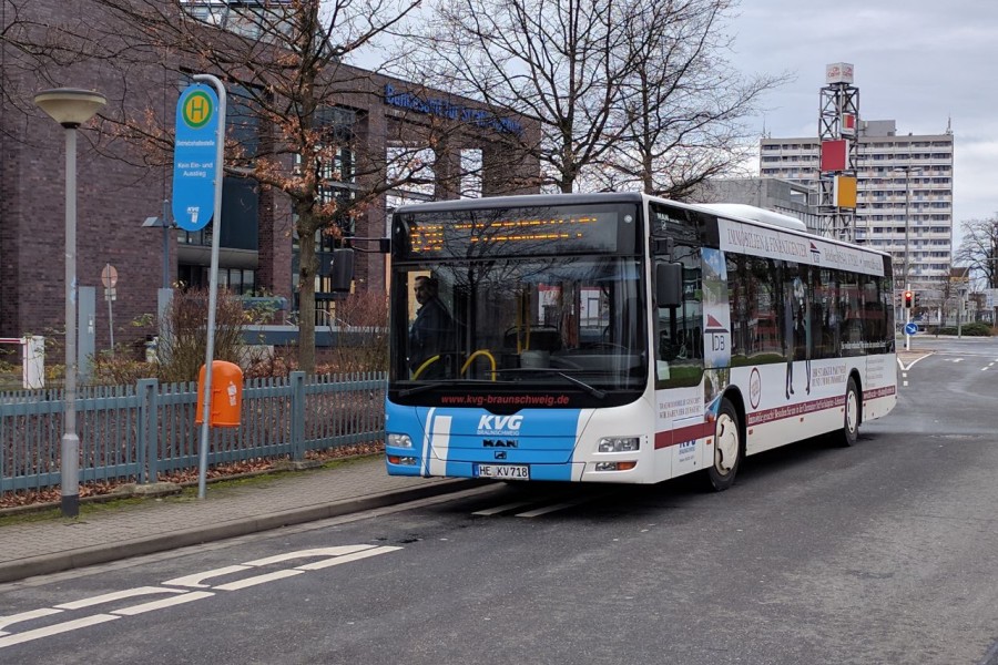 In Salzgitter, Helmstedt, Wolfenbüttel und Bad Harzburg fahren am Montag und Dienstag keine Busse. (Archivbild)