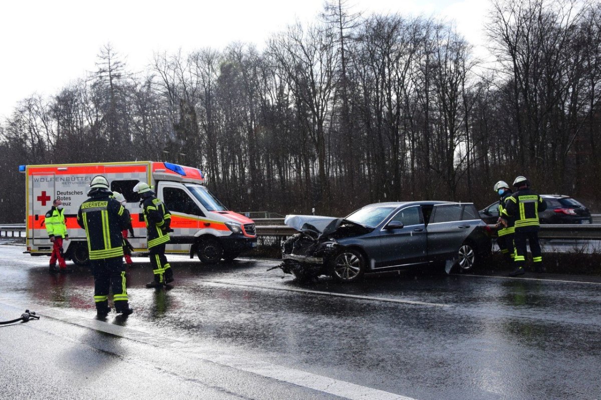 Wolfenbüttel Unfall.jpg