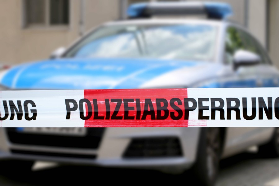 Beim Gericht in Wolfsburg ging am Dienstag eine Bombendrohung ein. Doch auch in anderen Städten hielten Drohschreiben die Polizei in Atem. (Symbolbild)