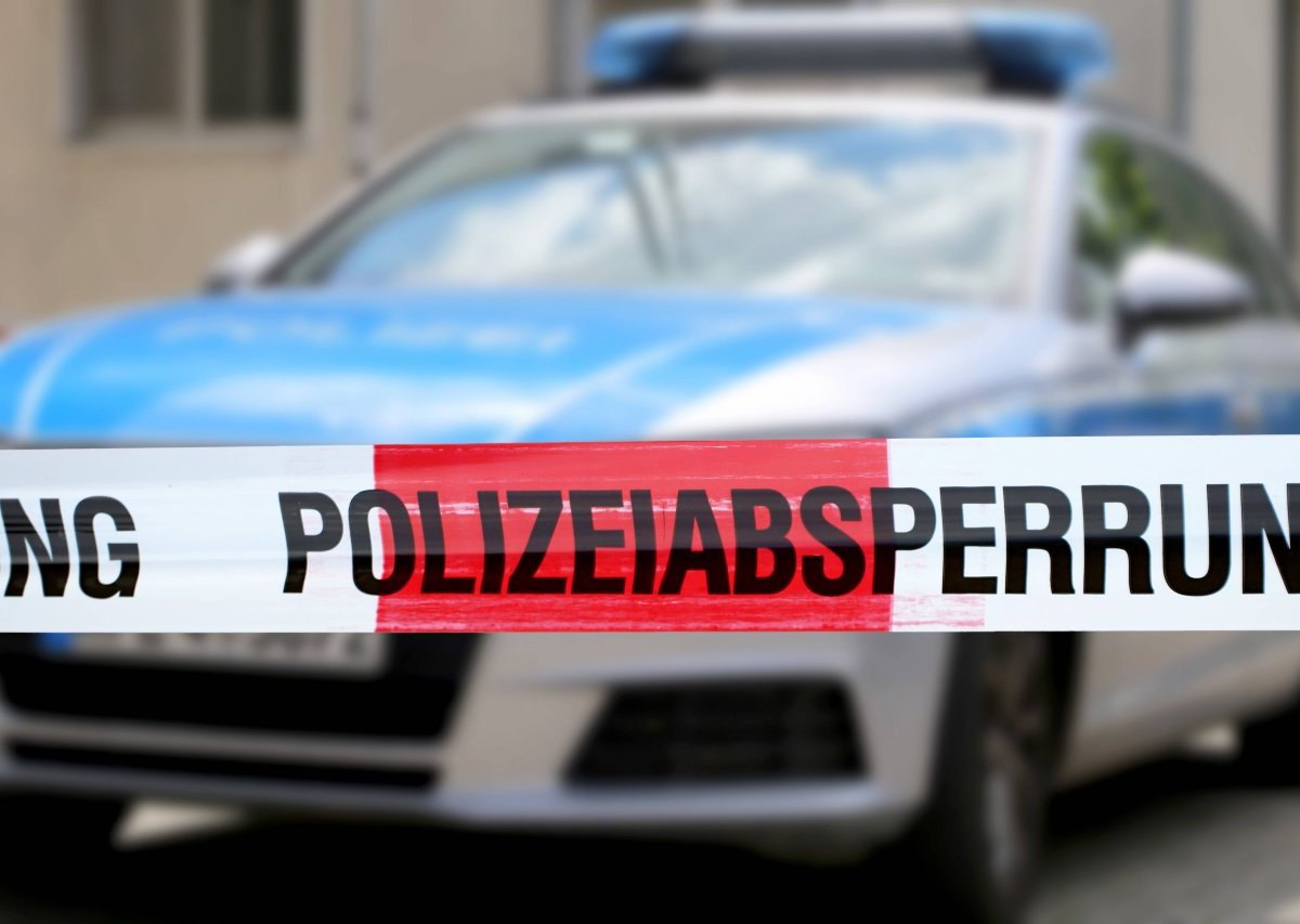 Wolfsburg-Polizei-Absperrung.jpg