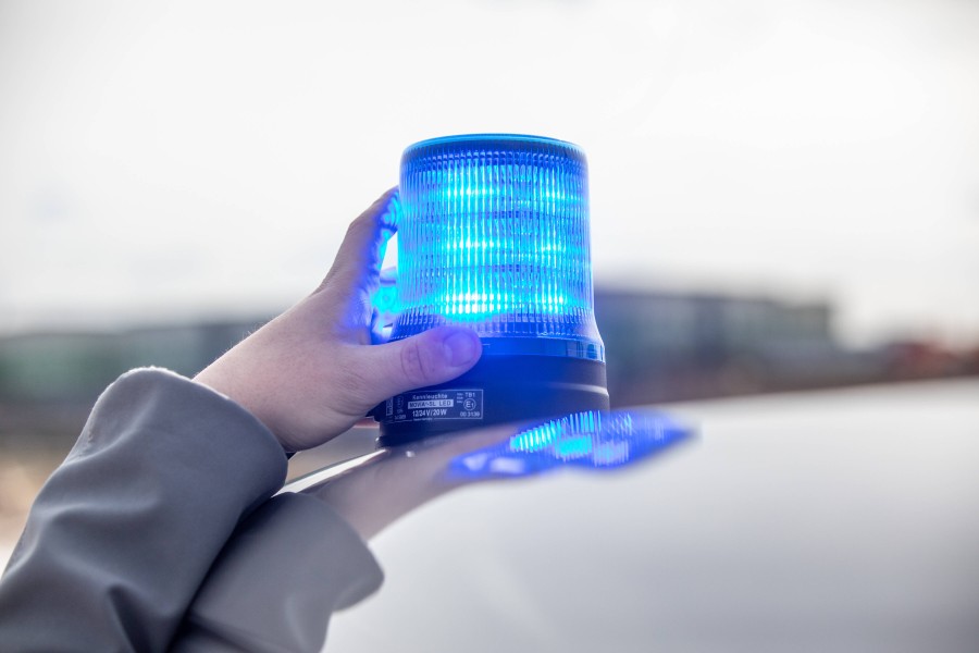 A2 bei Hannover: Die Nutzung mobiler Blaulichter an Privatautos ist nicht erlaubt. (Symbolbild)