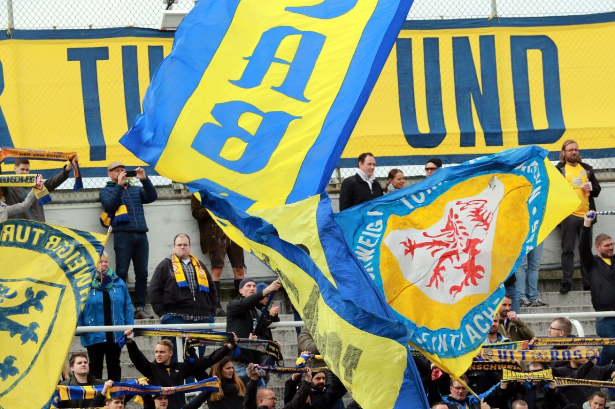 eintracht-braunschweig-ultras.jpg