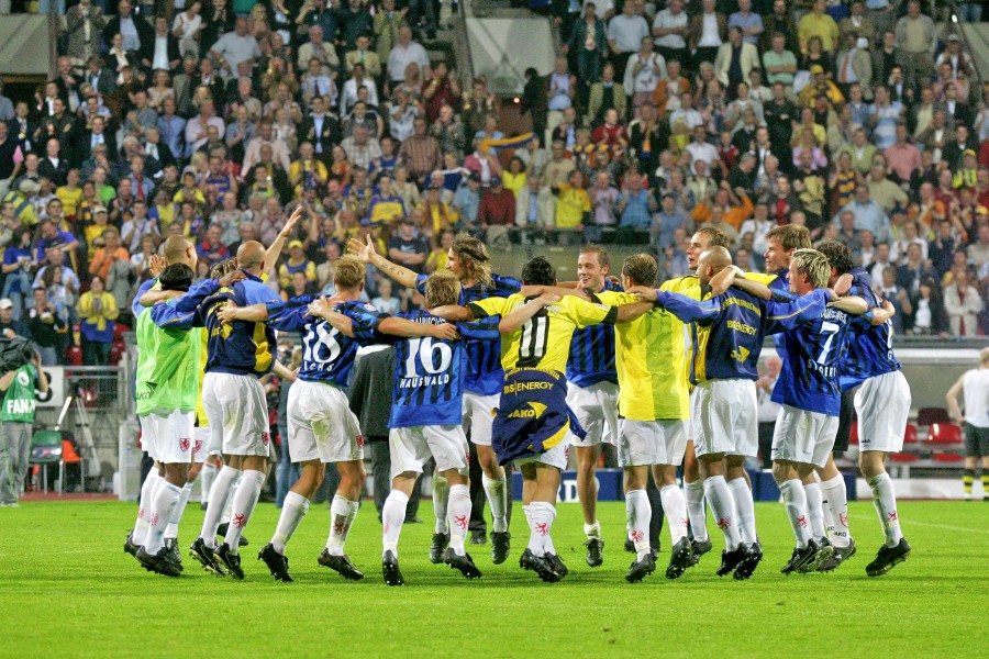 Der Jubel bei Eintracht Braunschweig kannte nach dem Pokalsieg gegen den BVB 2005 keine Grenzen. 