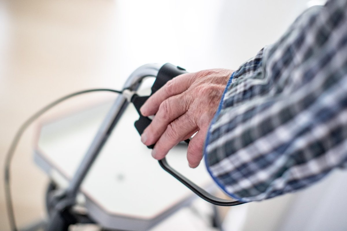 gifhorn mann alter rentner rollator enkeltrick