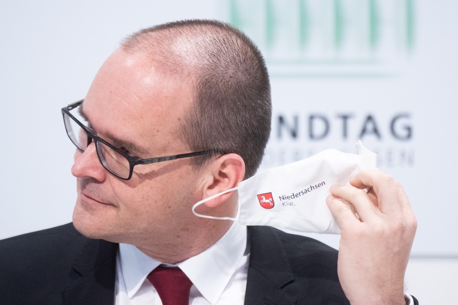 Grant Hendrik Tonne (SPD), Kultusminister in Niedersachsen, macht sich derzeit viele Gedanken um die Schüler... (Archivbild)