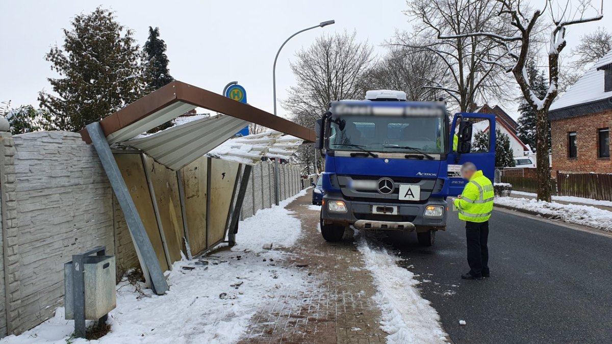 helmstedt bushaltestelle.jpg