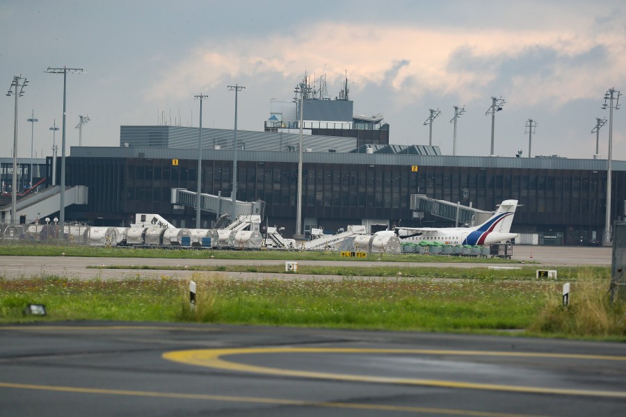 Am Flughafen Hannover kommt es zu Wartezeiten und Verspätungen. 