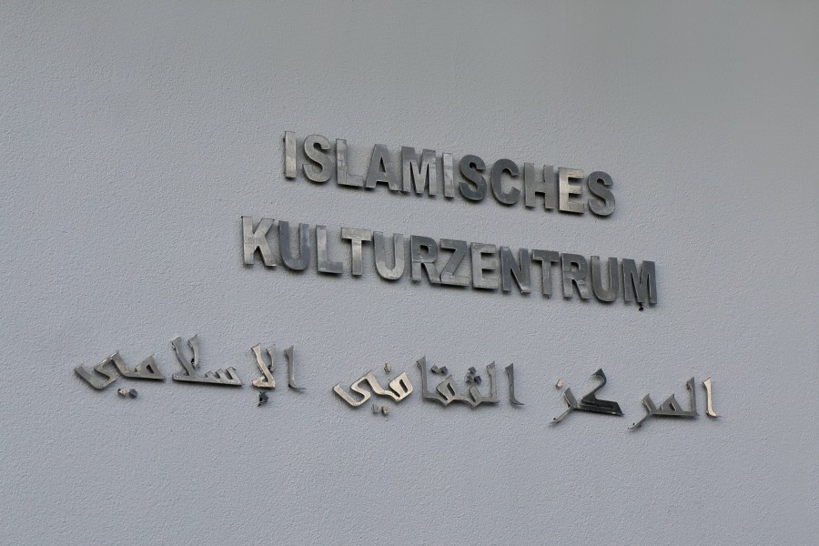 Vor fünf Jahren geriet Wolfsburg als Islamistenhochburg bundesweit in die Schlagzeilen – inzwischen hat die Stadt ein erfolgreiches Präventionsprogramm gegen Extremismus etabliert. (Archivbild)