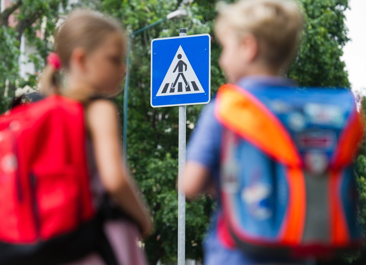 kinder schulkinder schüler schulweg wolfenbüttel