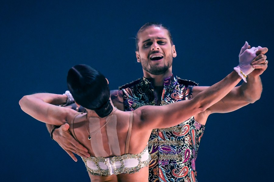 Den Dancing-Star-Titel haben sich am Montagabend in Braunschweig Rúrik Gíslason und Renata Lusin gesichert. 