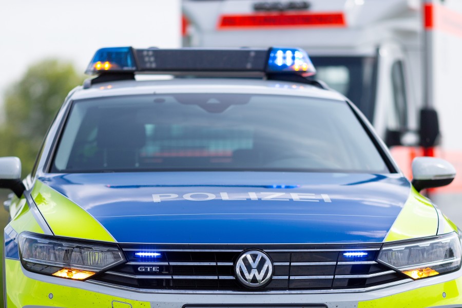 An der A36 bei Wolfenbüttel wurden zwei Menschen verletzt. (Symbolbild)