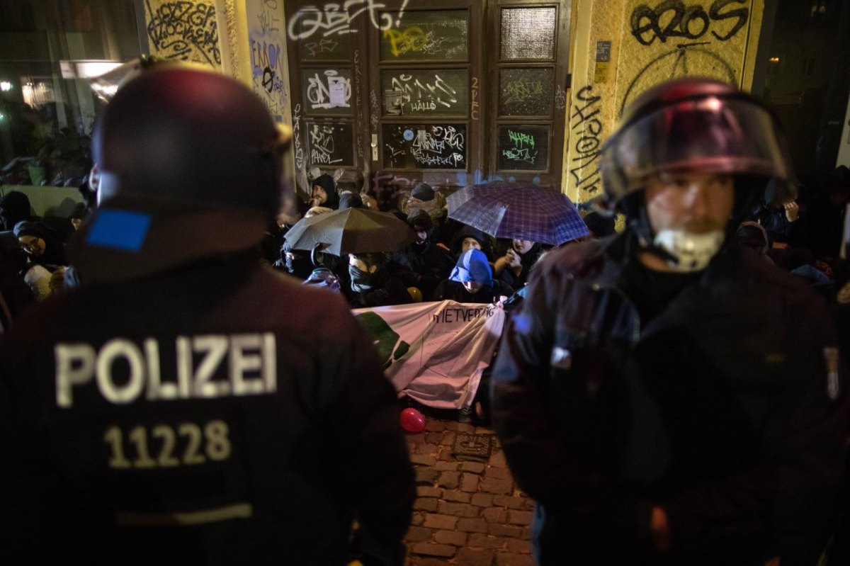 polizei hannover haus besetzer