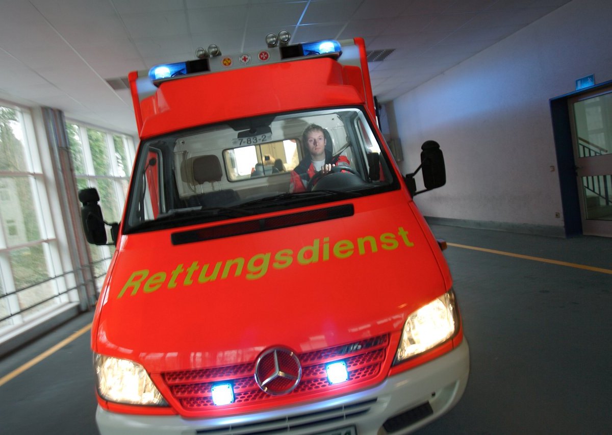 rettungswagen krankenwagen notarzt