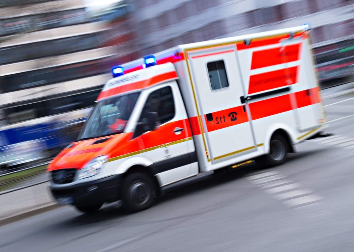 rettungswagen krankenwagen