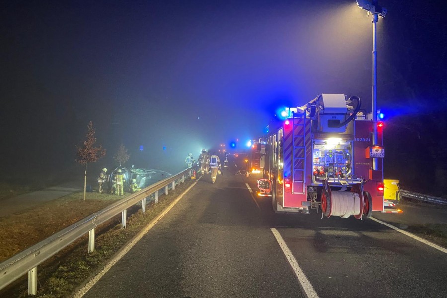 Rund zwei Stunden lang ging auf der B244 nichts mehr.